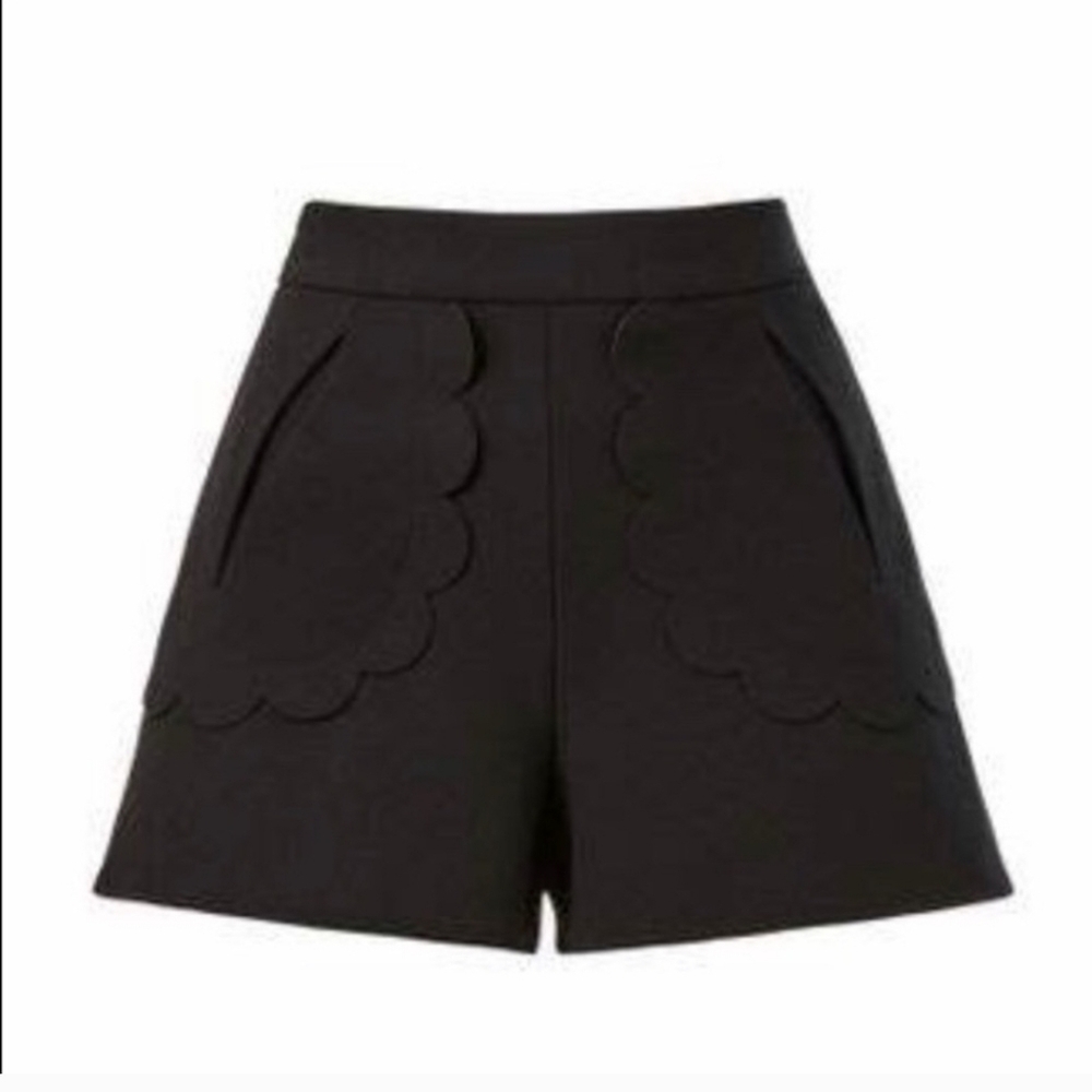 NWT Red Valentino Scalloped Shorts Size IT 46 (US 8) - Picture 3 of 9